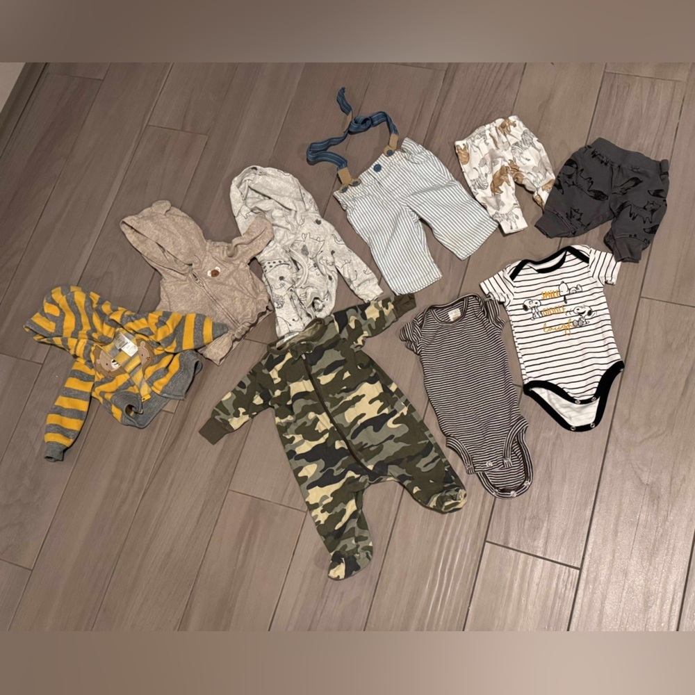 8pc bundle lot Newborn 3 jackets 3 pants 2 one pieces & 1 sleeper no stains